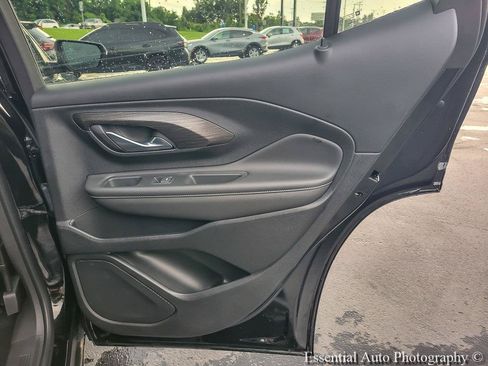 Certified 2023 GMC Terrain SLT w/ LPO, Floor Liner Package FWD image 25