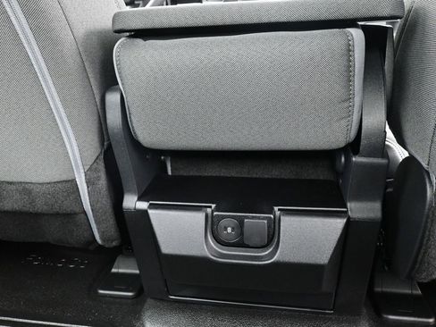 New 2026 Ford F250 XL w/ XL Chrome Package image 27