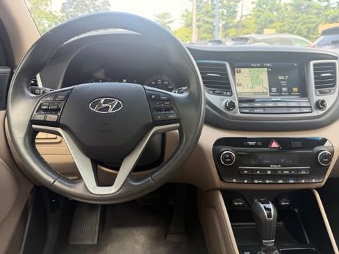 Used 2017 Hyundai Tucson Limited w/ Limited Ultimate Package 03 AWD/4WD image 21
