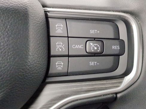 Used 2024 Jeep Wagoneer Series II w/ Flexible Seating Group RWD image 24