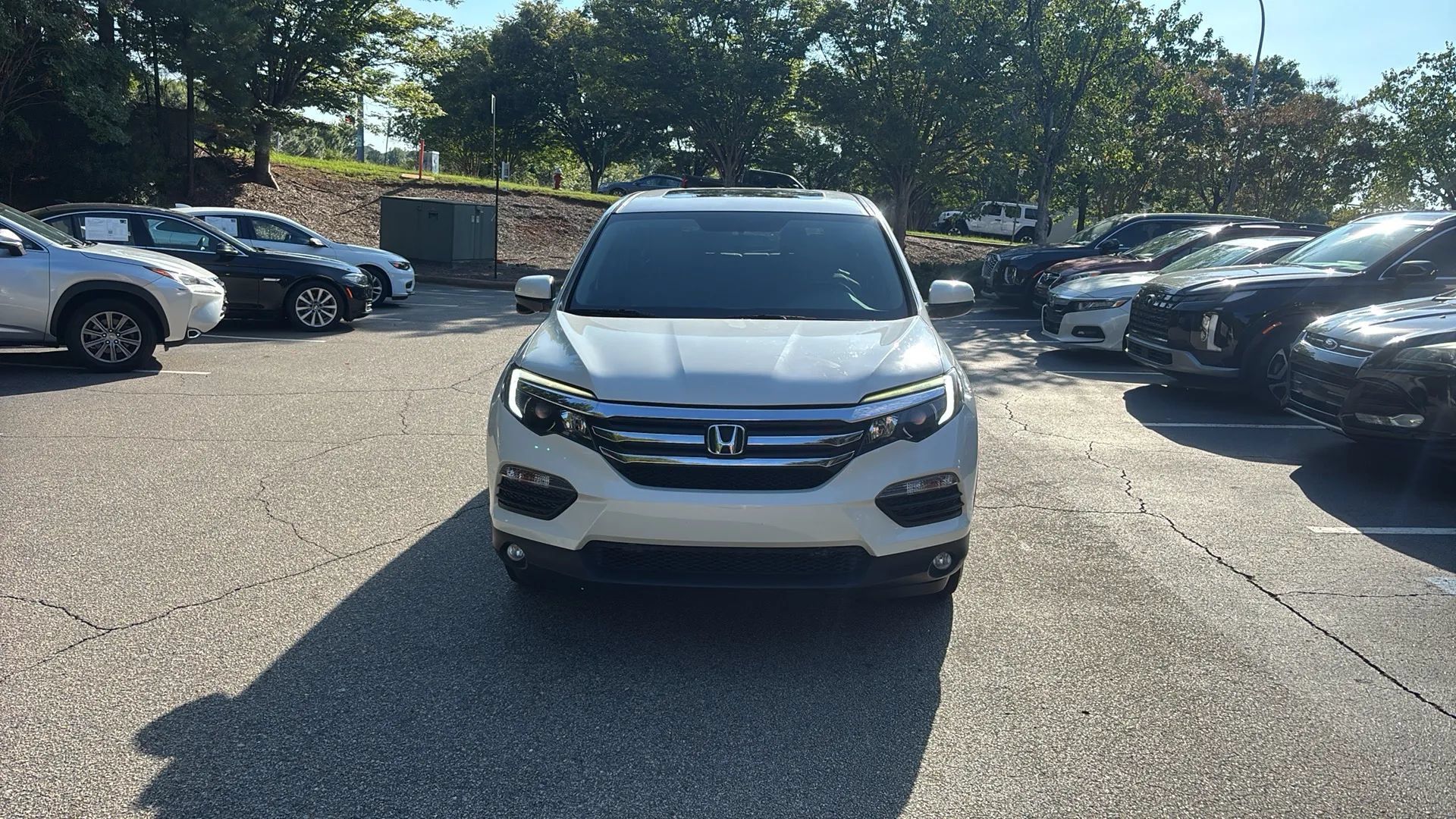 Used 2017 Honda Pilot EX-L image 2
