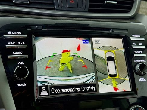 Used 2020 Nissan Murano SL w/ Moonroof Package image 6