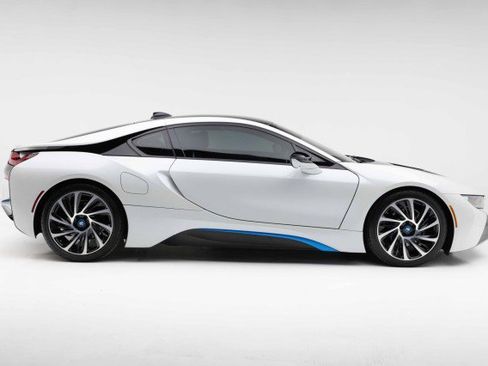 Used 2016 BMW i8 image 15