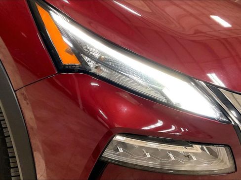 Used 2023 Nissan Rogue SV image 26