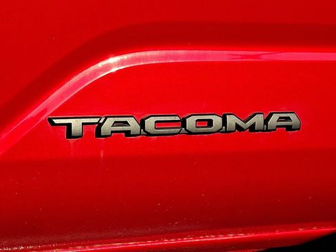 Used 2024 Toyota Tacoma TRD Sport AWD/4WD image 10