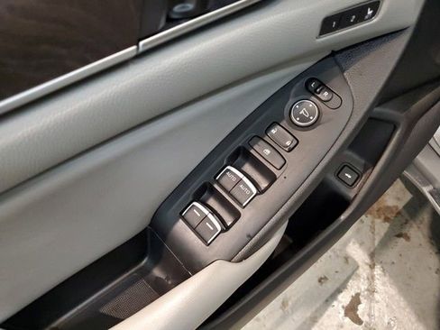 Used 2018 Honda Accord Touring image 12