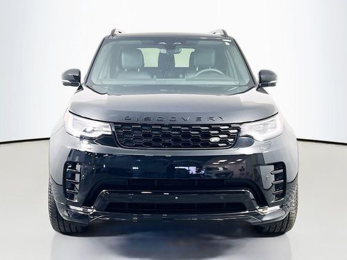 Used 2025 Land Rover Discovery Dynamic SE image 2