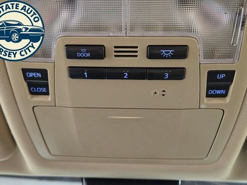 Used 2017 Toyota Highlander Limited w/ Protection Package #3 AWD/4WD image 20