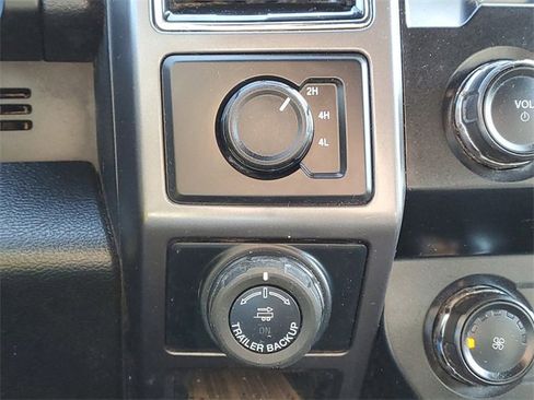 Used 2020 Ford F150 XLT w/ Equipment Group 302A Luxury image 26