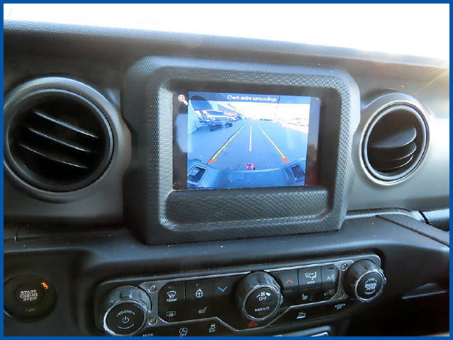 Certified 2022 Jeep Gladiator Sport AWD/4WD image 21
