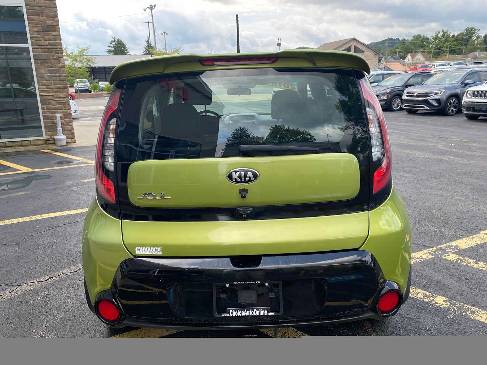 Used 2016 Kia Soul + FWD image 12