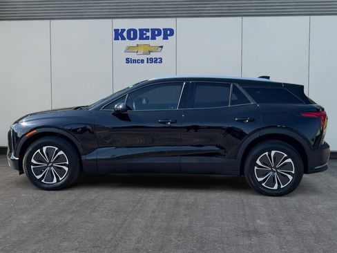 Used 2024 Chevrolet Blazer EV LT AWD/4WD image 2