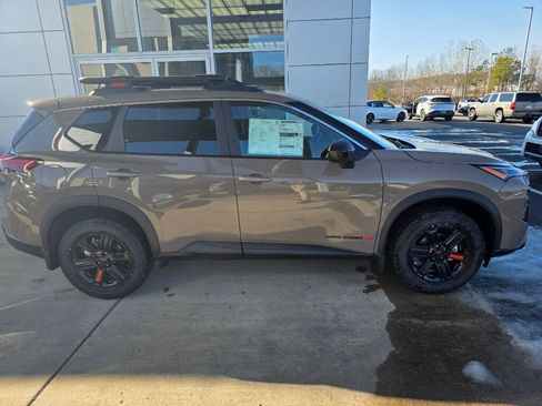 New 2026 Nissan Rogue SV image 2