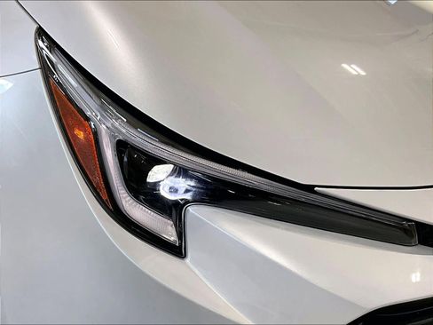 Used 2024 Toyota Corolla LE image 31