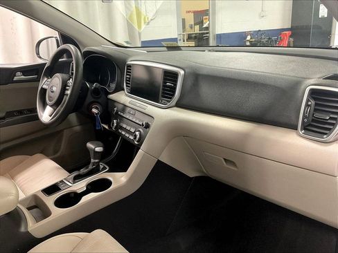 Used 2020 Kia Sportage LX AWD/4WD image 14