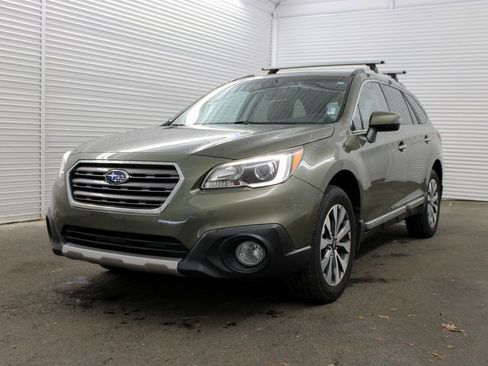 Used 2017 Subaru Outback 3.6R Touring w/ Popular Package #5A image 4