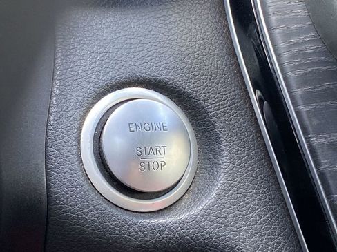 Used 2017 Mercedes-Benz C 63 AMG Cabriolet image 13