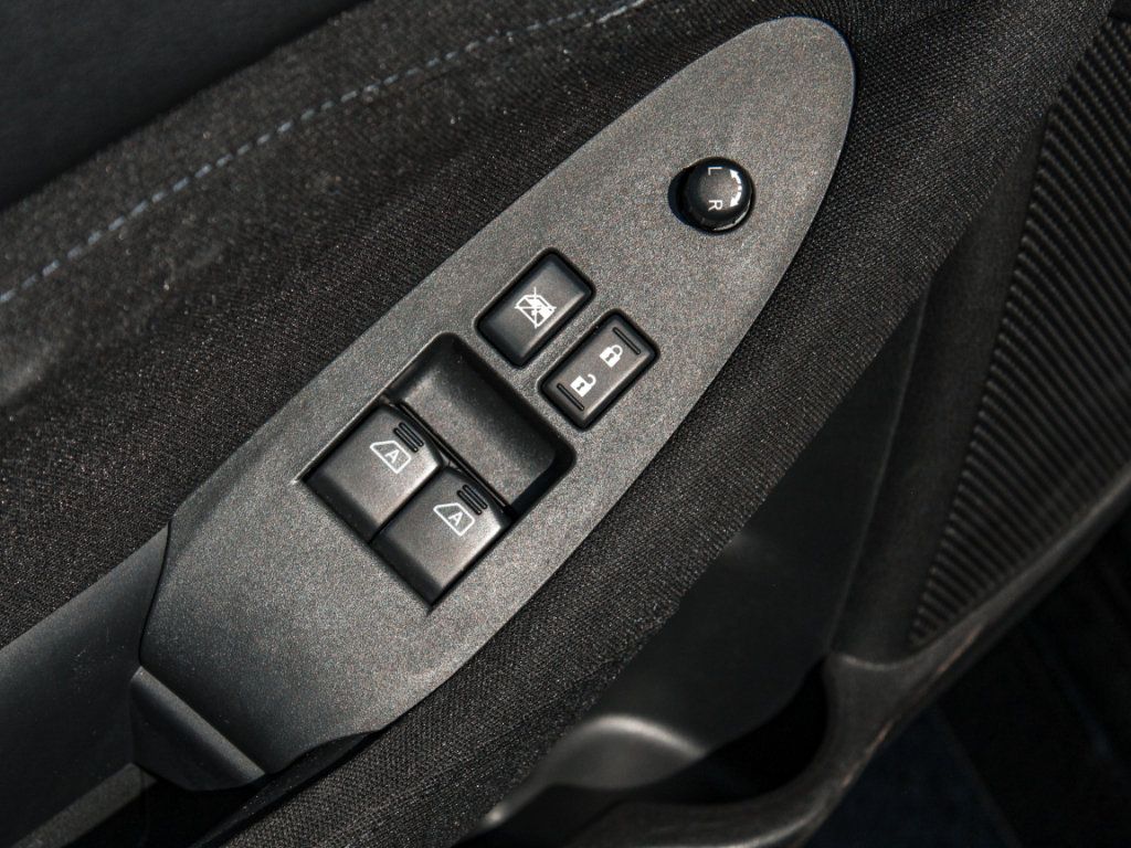 Used 2024 Nissan Z Sport w/ Floor Mat Package RWD image 9