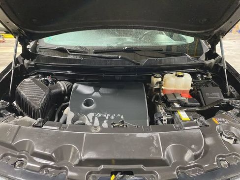 Used 2019 Chevrolet Traverse LT w/ LPO, Floor Liner Package AWD/4WD image 28