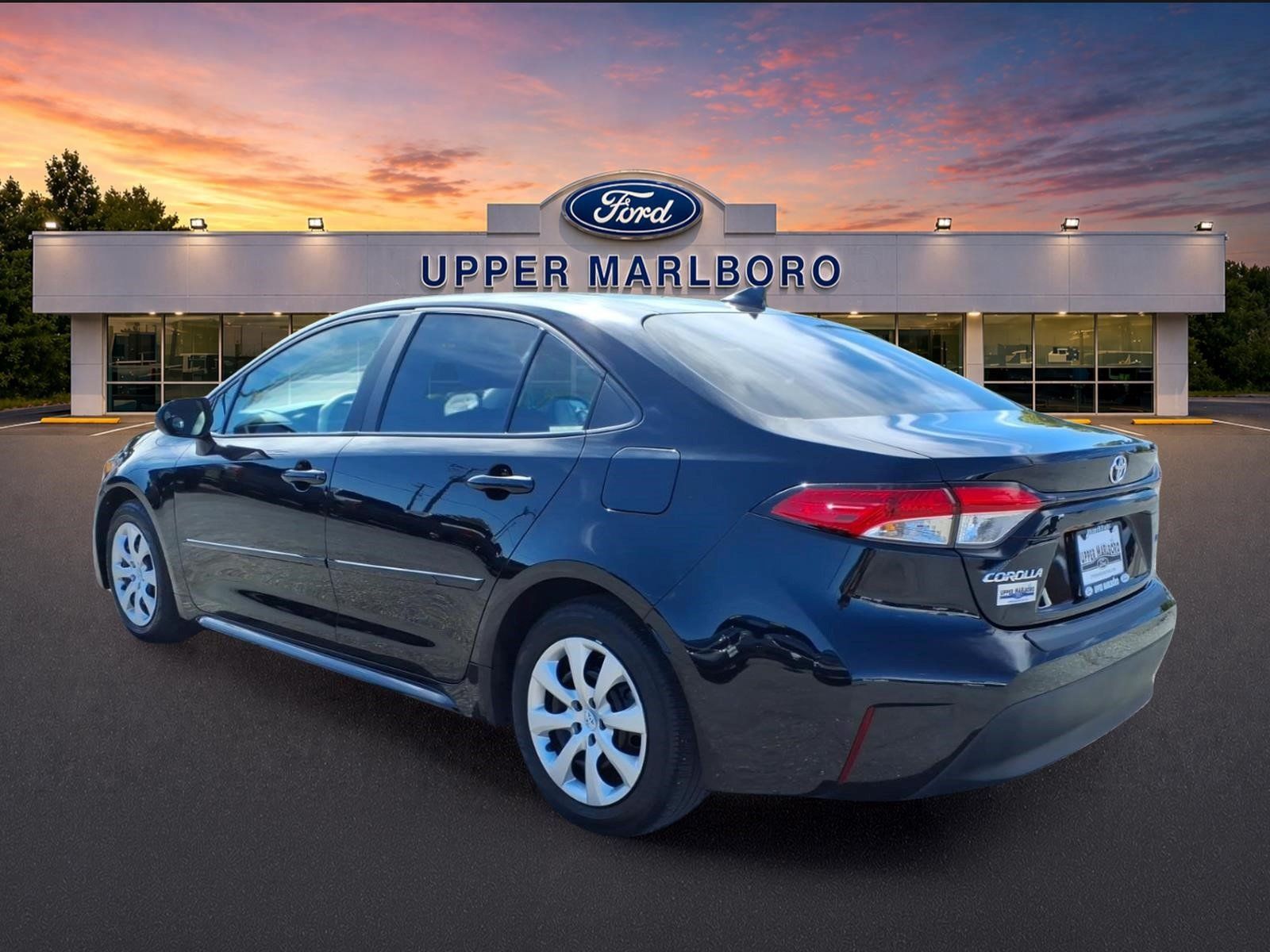 Used 2024 Toyota Corolla LE FWD image 4
