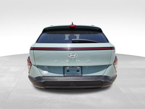 Used 2025 Hyundai Kona SEL FWD image 8