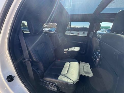Used 2022 Ford Expedition Platinum AWD/4WD image 33