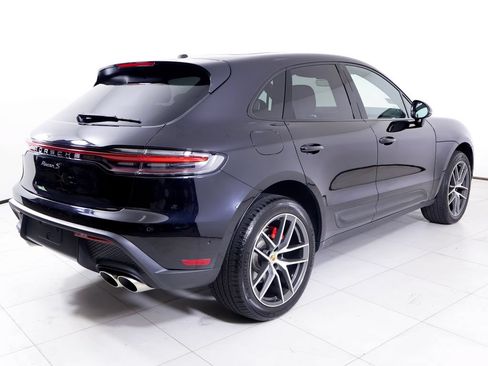Certified 2023 Porsche Macan S AWD/4WD image 35