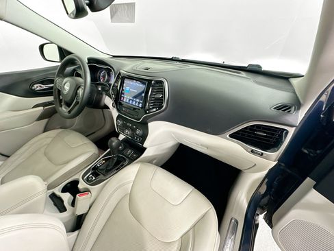 Used 2020 Jeep Cherokee Limited AWD/4WD image 35