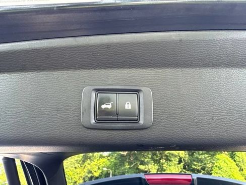 Used 2022 Mitsubishi Outlander SE FWD image 8