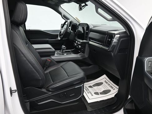 Used 2022 Ford F150 Lariat w/ FX4 Off-Road Package image 12