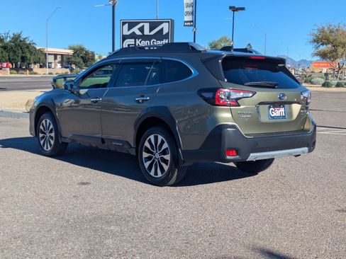 Used 2025 Subaru Outback Touring XT w/ Popular Package #2 image 4