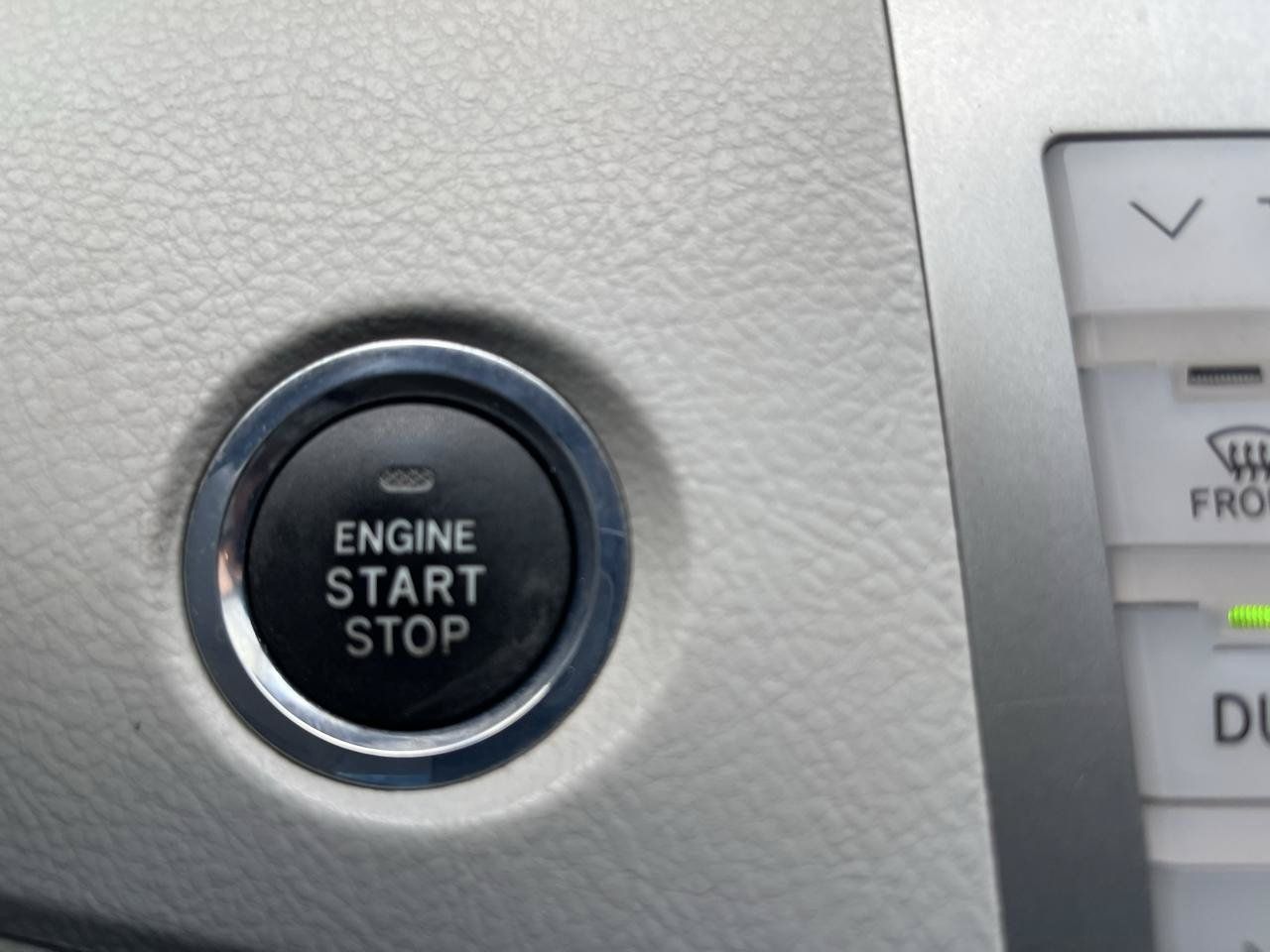 Used 2008 Toyota Avalon XLS FWD image 40