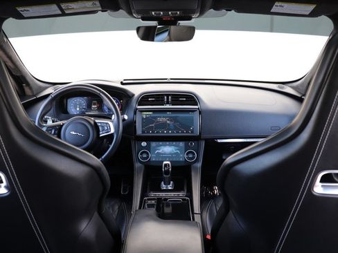Used 2020 Jaguar F-PACE SVR AWD/4WD image 36