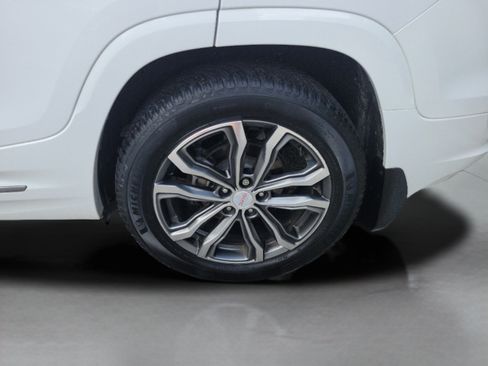 Used 2019 GMC Terrain Denali w/ Advanced Safety Package AWD/4WD image 24