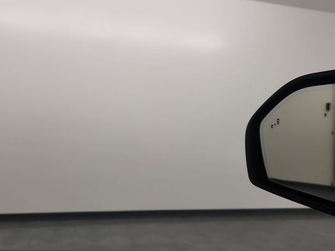 Used 2023 Ford Explorer Platinum w/ Technology Package image 21