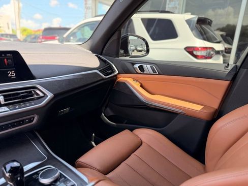 Used 2022 BMW X5 sDrive40i RWD image 18