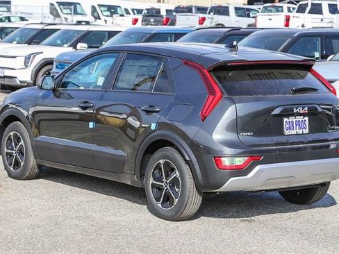 New 2026 Kia Niro LX image 14