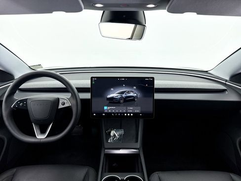 Used 2024 Tesla Model 3 Standard Range image 19