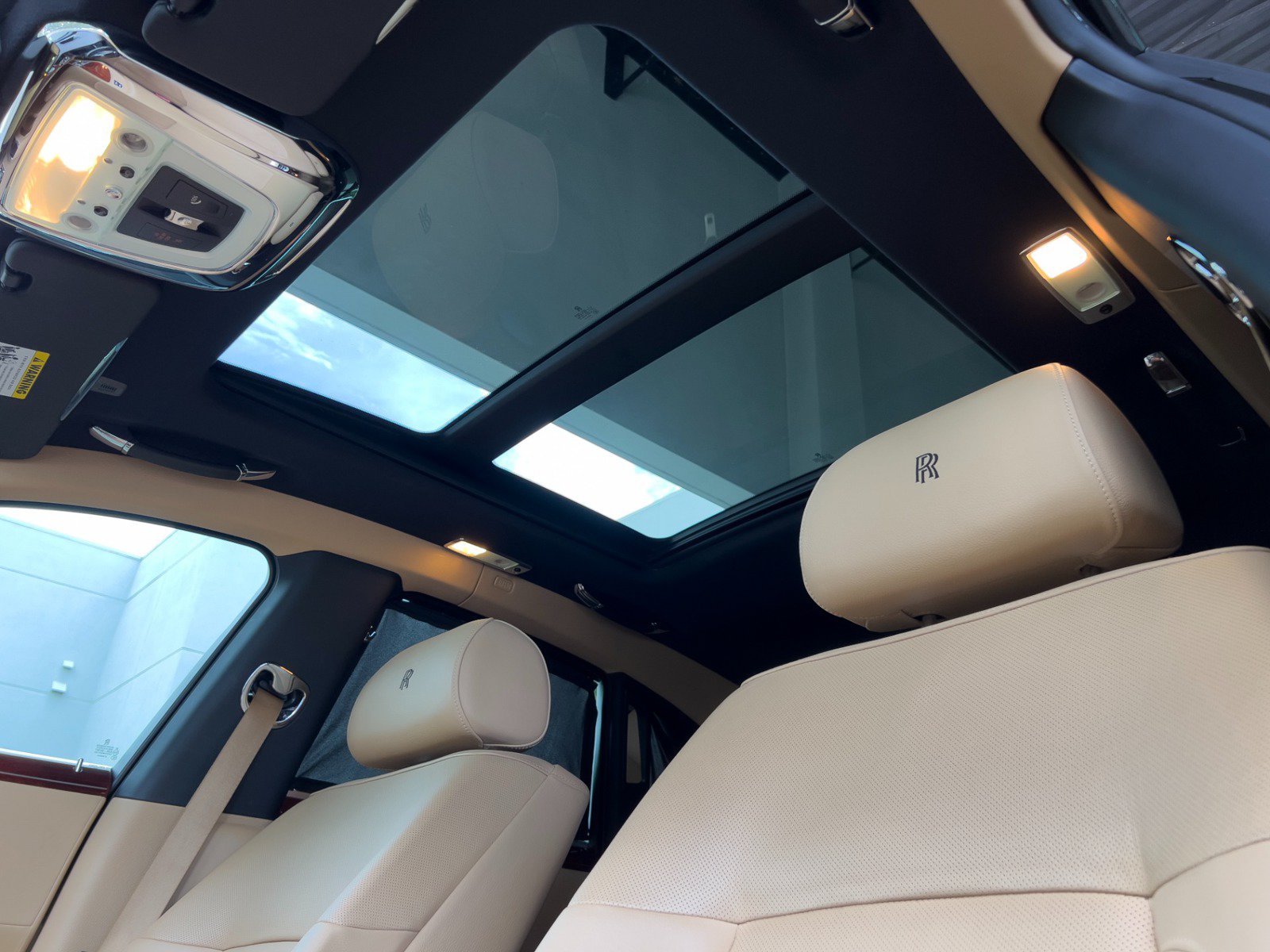 Used 2013 Rolls-Royce Ghost RWD image 49
