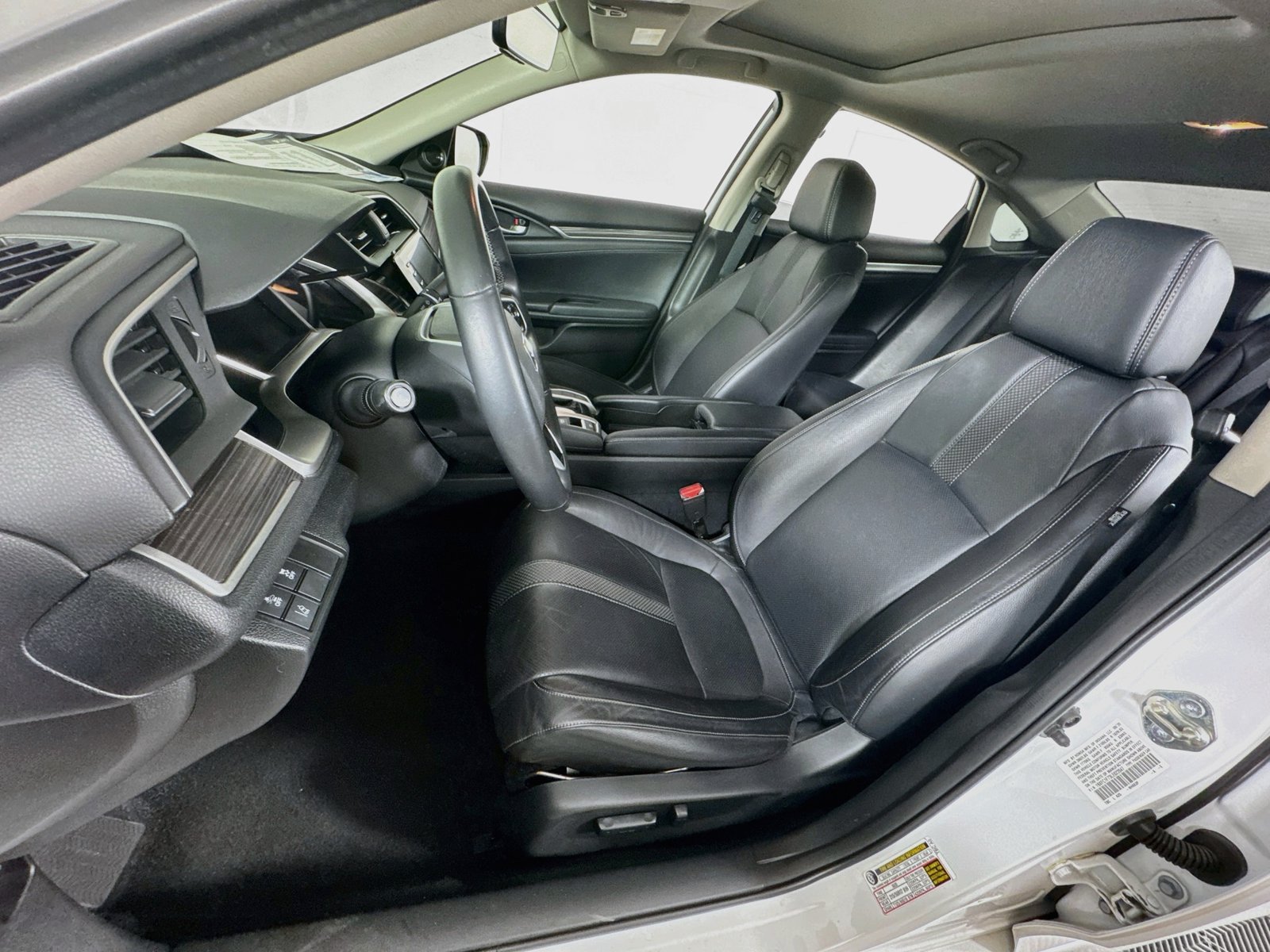 Used 2020 Honda Civic EX-L image 12