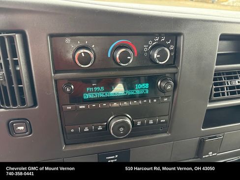 Used 2017 Chevrolet Express 2500 image 21