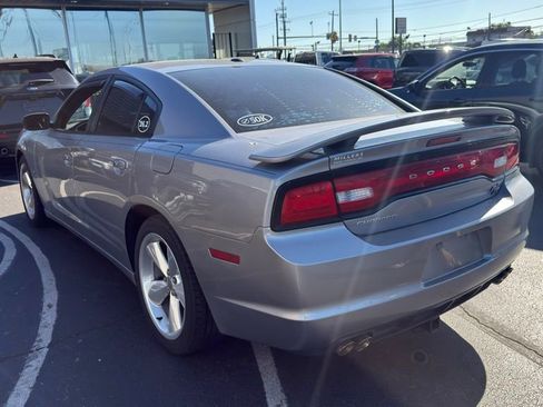 Used 2014 Dodge Charger R/T RWD image 5