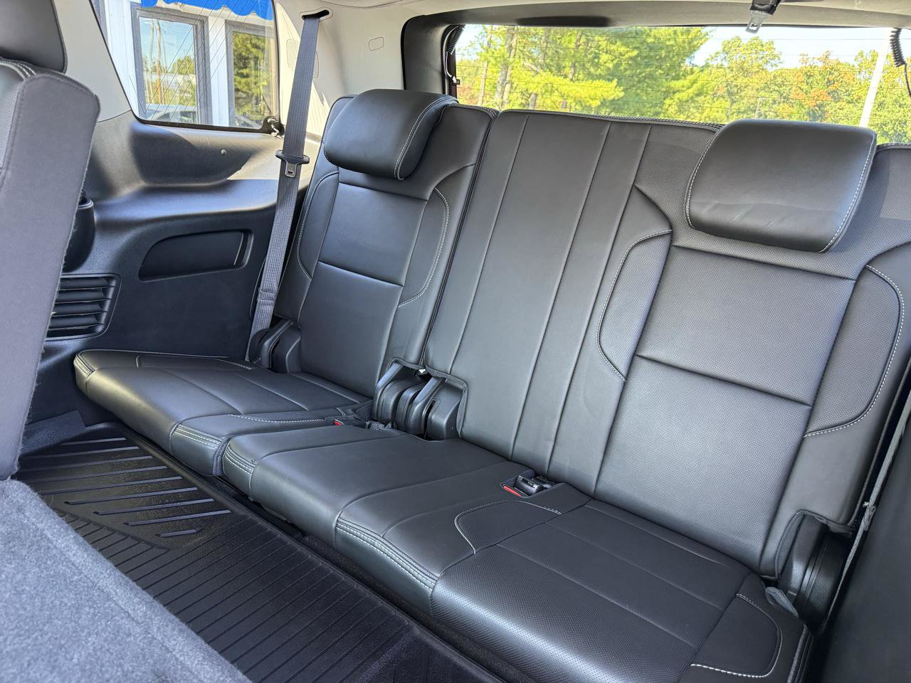 Used 2019 GMC Yukon Denali w/ Denali Ultimate Package AWD/4WD image 16