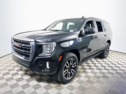 Used 2023 GMC Yukon AT4 w/ AT4 Premium Package AWD/4WD image 7