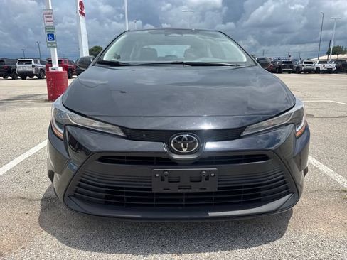 Used 2024 Toyota Corolla LE FWD image 2