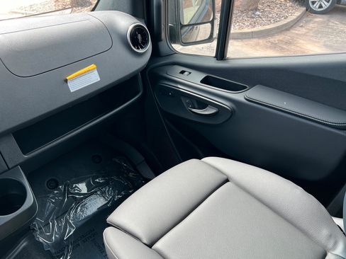 New 2026 Mercedes-Benz Sprinter 2500 image 10