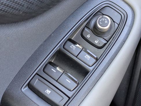 Used 2023 Subaru Outback Premium image 21