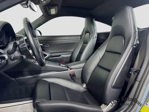 Used 2018 Porsche 911 Carrera RWD image 11