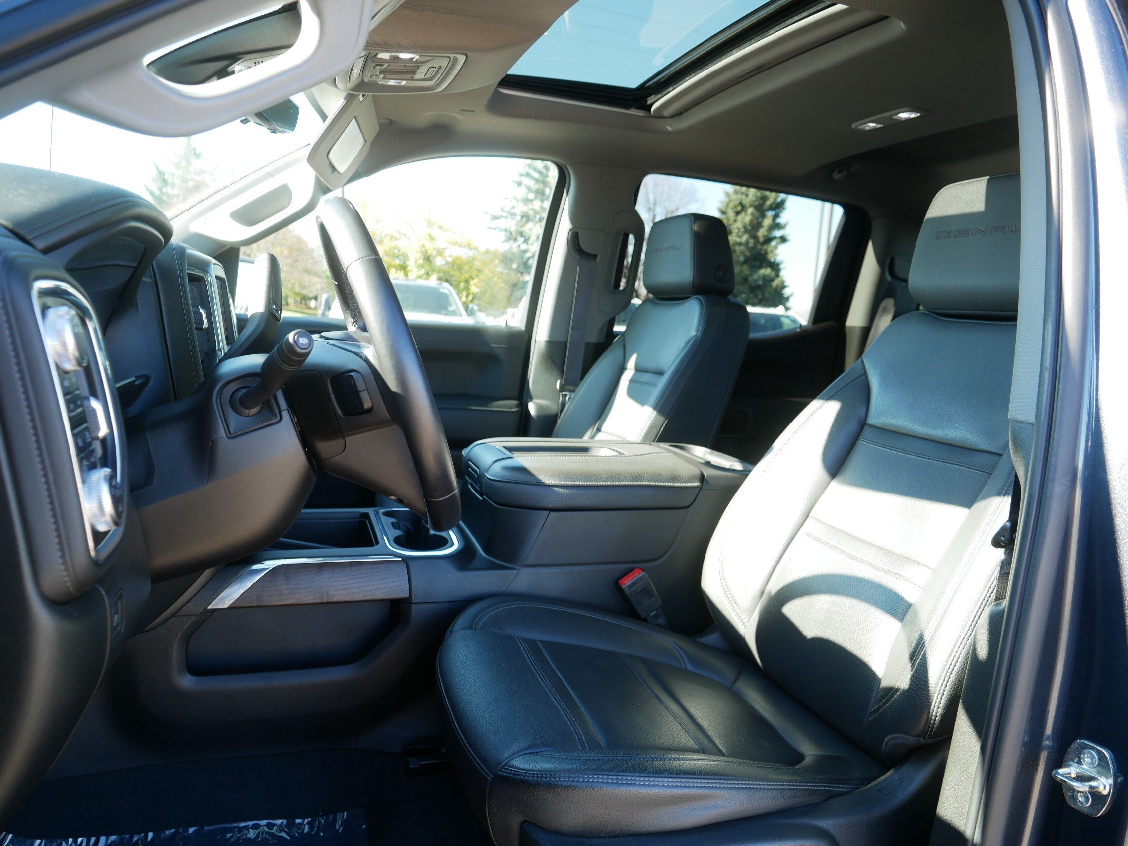 Used 2021 GMC Sierra 1500 Denali w/ Denali Ultimate Package AWD/4WD image 33