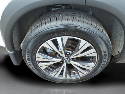 Certified 2023 Nissan Rogue SV AWD/4WD image 15